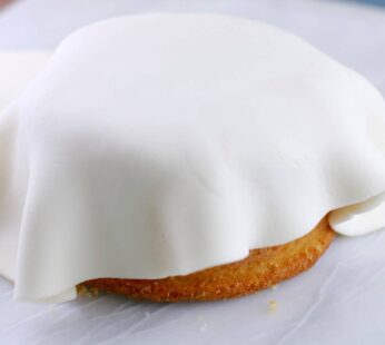 Bakers Luxury White Fondant 1KG